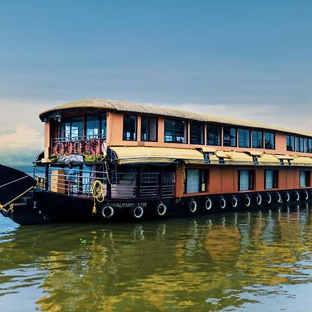 Отель Harmony Houseboats Alappuzha Экстерьер фото