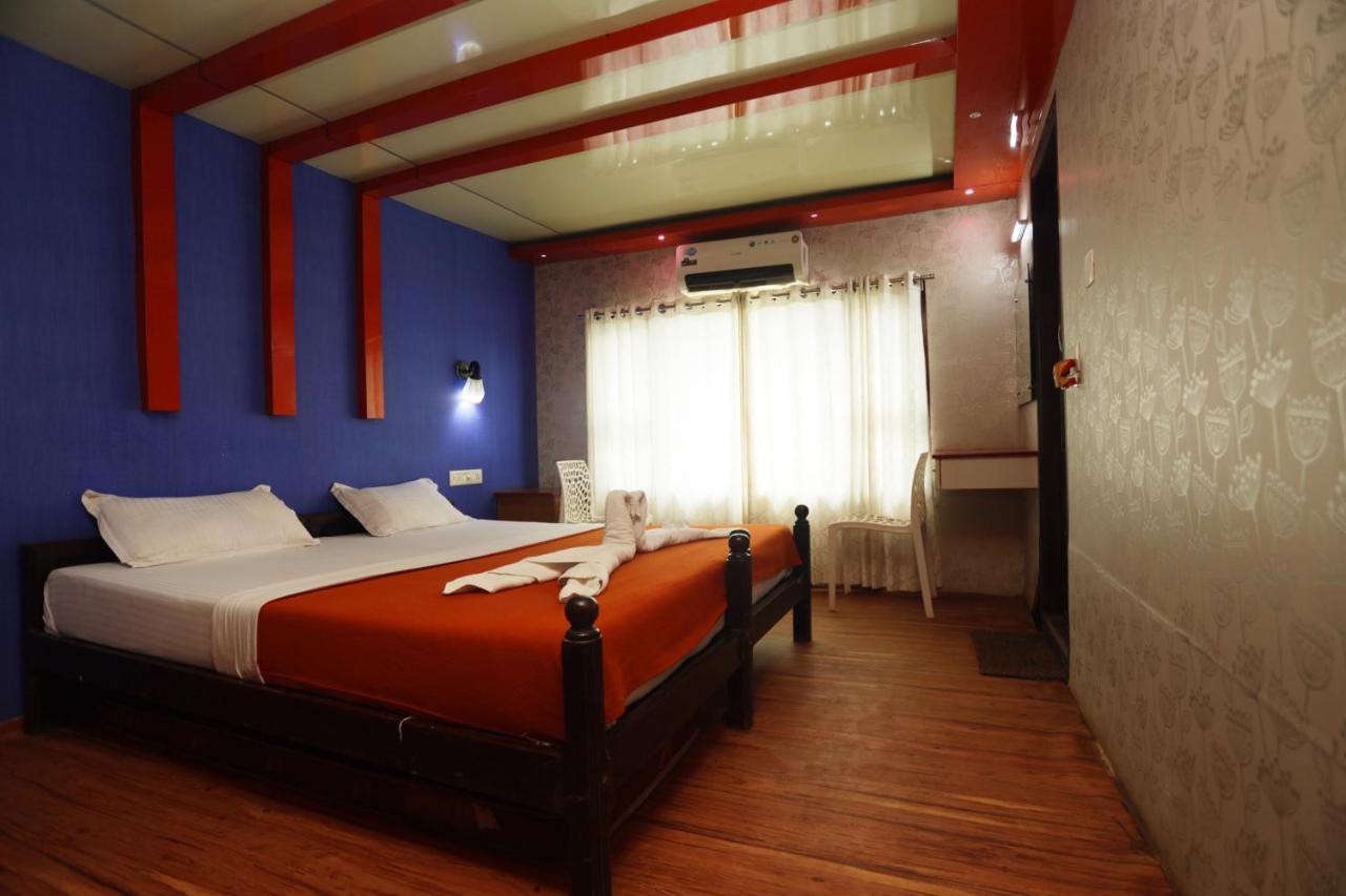 Отель Harmony Houseboats Alappuzha Экстерьер фото
